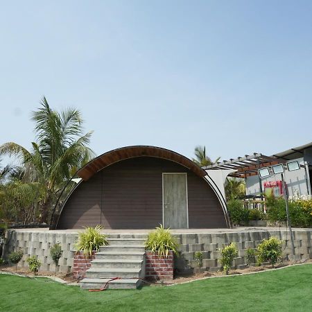 Palm Beach Resort Valsad 외부 사진