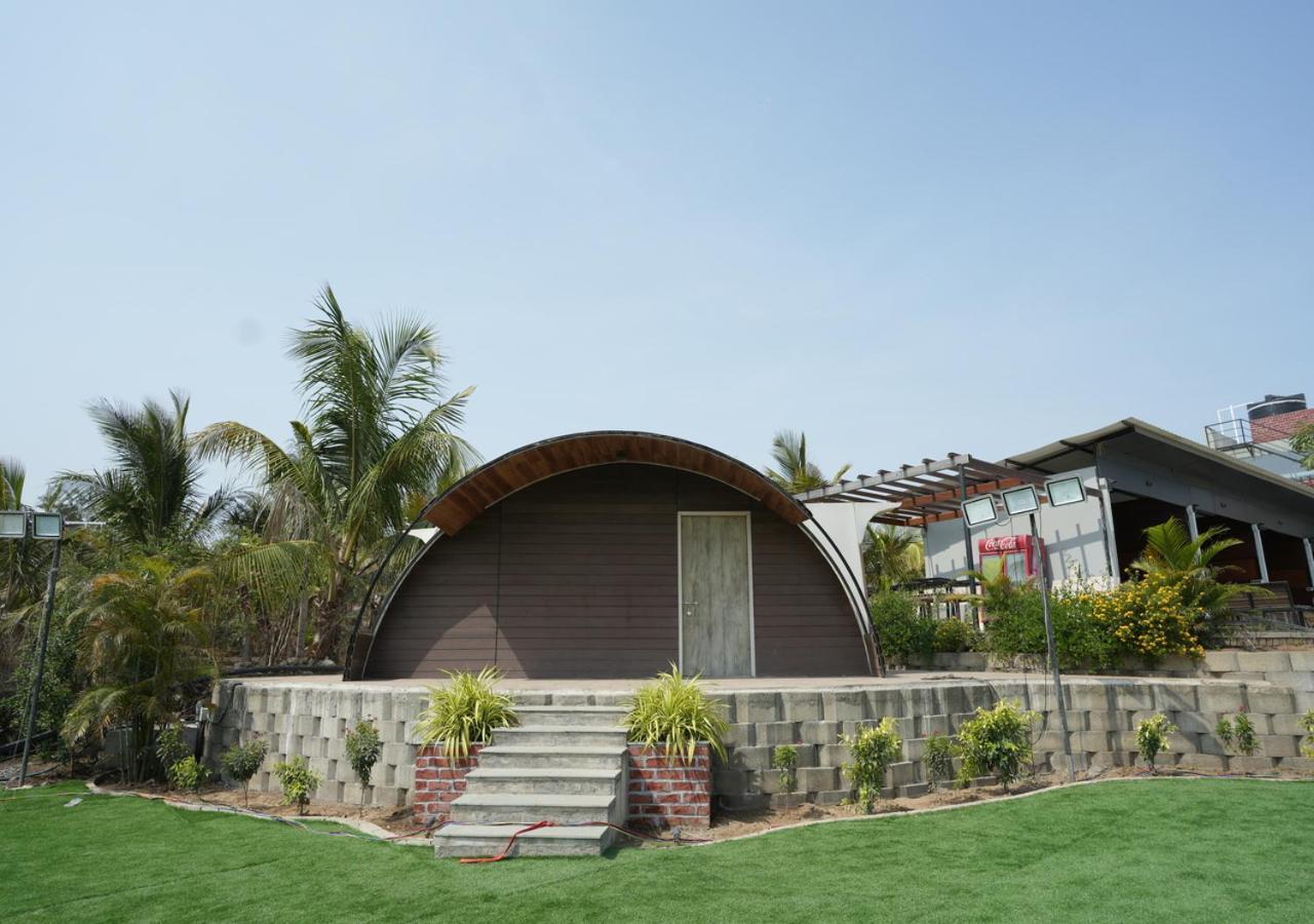 Palm Beach Resort Valsad 외부 사진